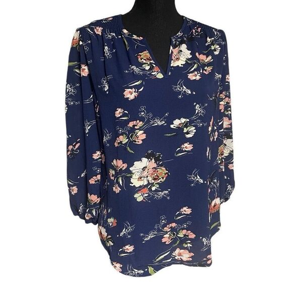 fun2fun Navy Floral Crepe Notched Neck Top - Picture 1 of 6